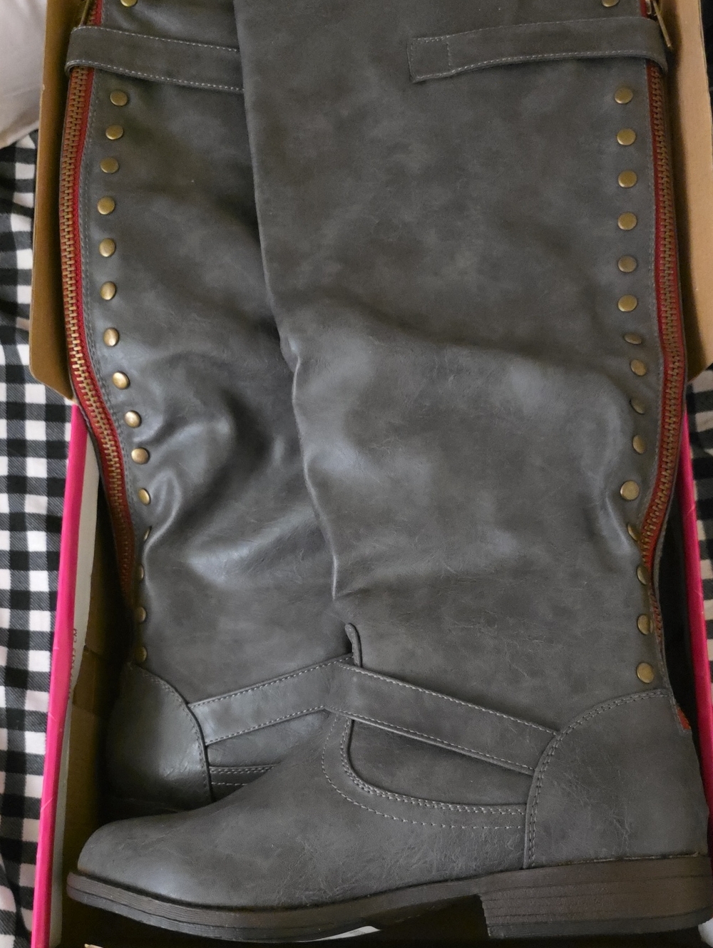 Rouge! Gray Moto Boots with Gunmetal Studs Size 10